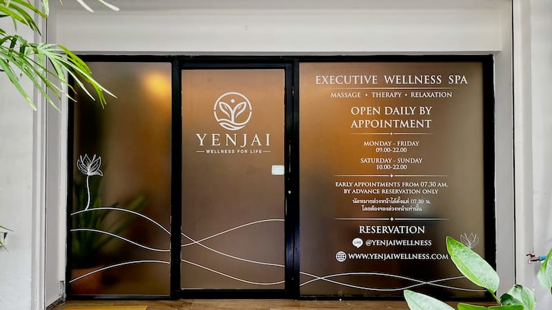 Yenjai Wellness for Life is walking distance from One Bangkok, at 18/7 Soi Pluk Chit, Lumphini, Pathum Wan 10330. We do not accept walk-in appointments. Your time is scheduled, reserved, and focused on your needs.